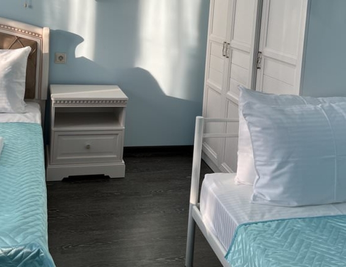 КОМФОРТ 10-МЕСТНЫЙ 4-КОМНАТНЫЙ - Отель «Дельфин» Сухум