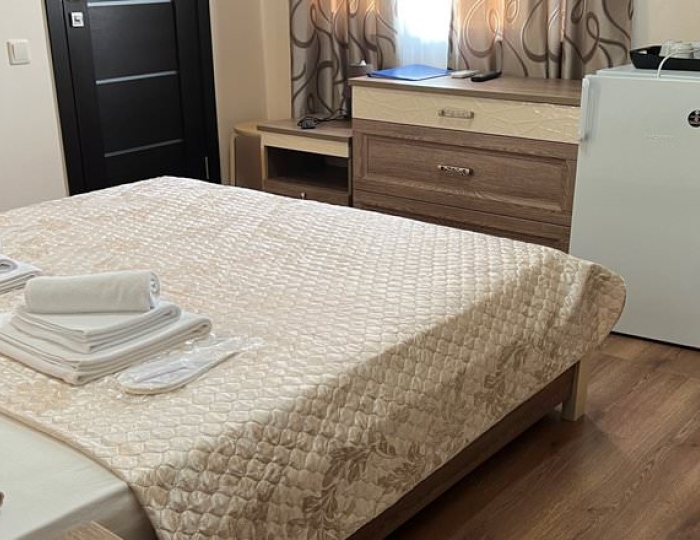 КОМФОРТ 3-МЕСТНЫЙ 1-КОМНАТНЫЙ - Отель «Дельфин» Сухум