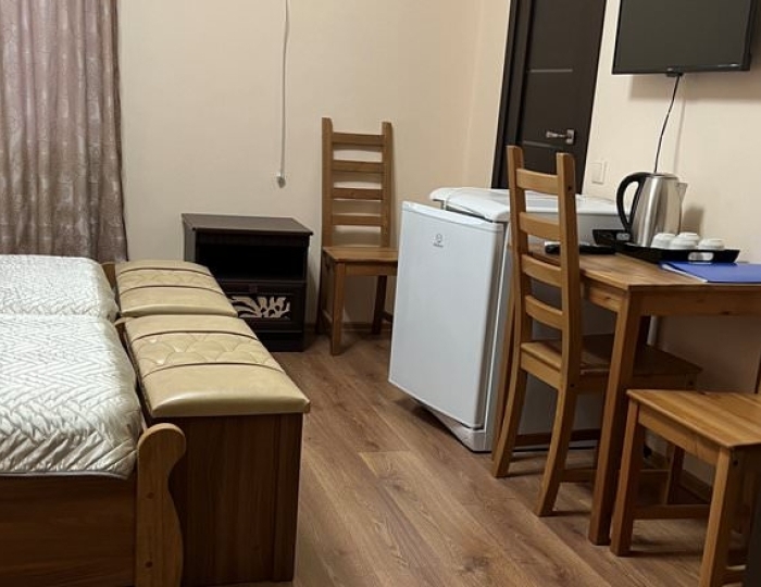 СЕМЕЙНЫЙ 4-МЕСТНЫЙ 2-КОМНАТНЫЙ ДЕЛЮКС - Отель «Дельфин» Сухум