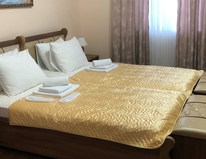 СЕМЕЙНЫЙ 4-МЕСТНЫЙ 2-КОМНАТНЫЙ ДЕЛЮКС - Отель «Дельфин» Сухум